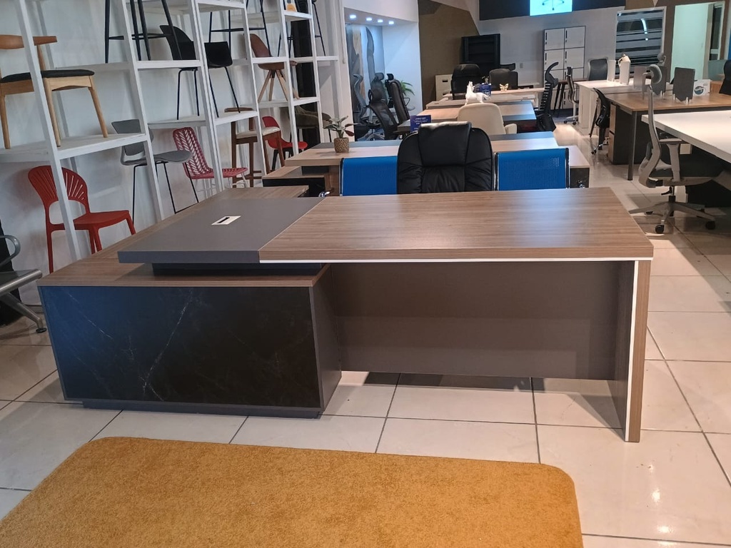 ESCRITORIO EJECUTIVO  LINKEDIN #2 CAFÉ Y GRIS(2.40x2.00x0.75M) (MB)