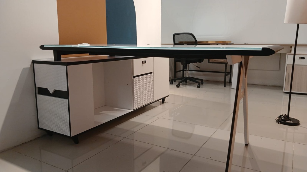 ESCRITORIO EJECUTIVO PETER DE CRISTAL BLANCO CON GRIS(160*80*75CM)