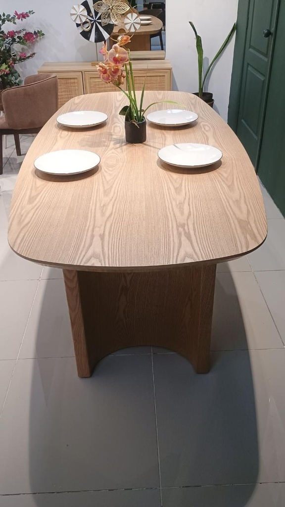 MESA COMEDOR LINDA COLOR ROBLE (210x100x75CM)